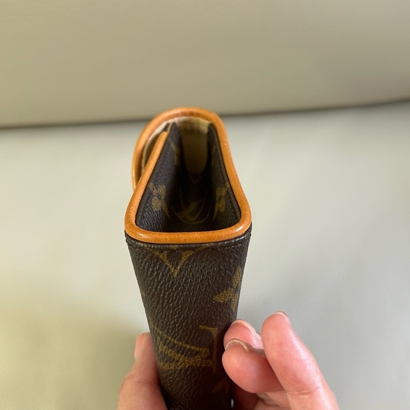 Authentic Vintage Louis Vuitton Florentine Belt Bag - Picture 7 of 14